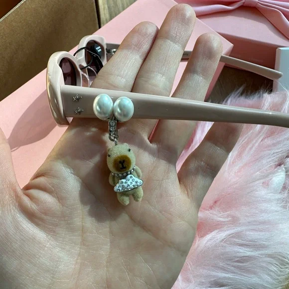 Gentle Monster Jentle Salon - Hush-P7 (Pink) AND Petite Cooing Charm - Picture 2 of 5